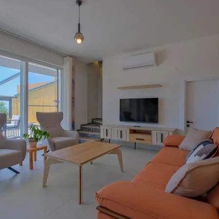 Woynpoint Cinar Villa *